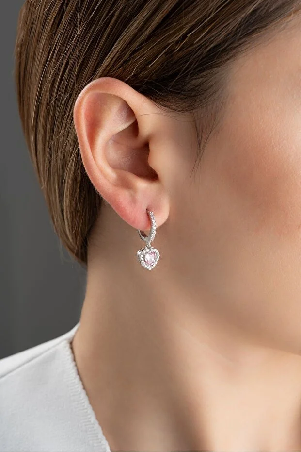 925 Ayar Gümüş Pembe Kalpli Küpe